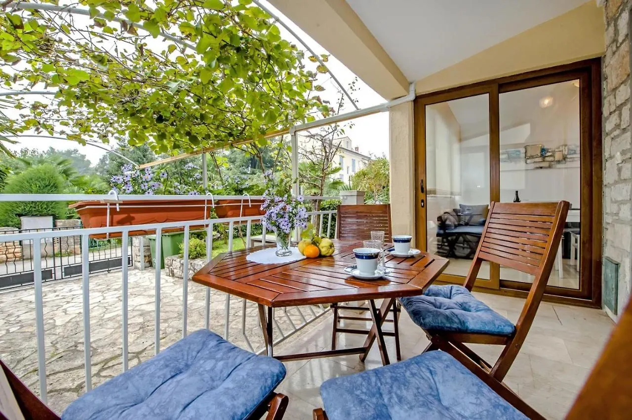 Apartments Pino Rovinj Guest house