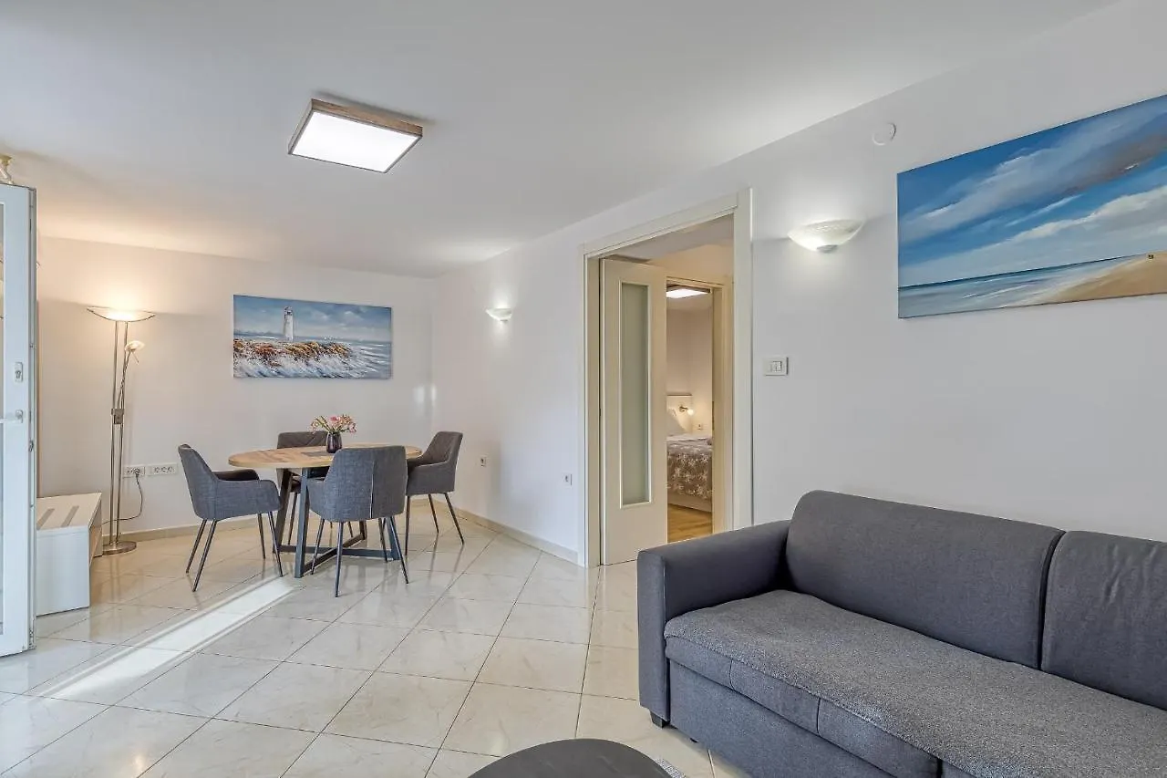 Apartments Pino Rovinj 3*,  Croatia