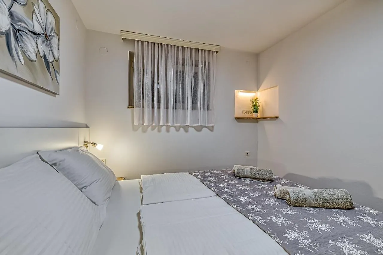 Apartments Pino Rovinj 3*,  Croatia