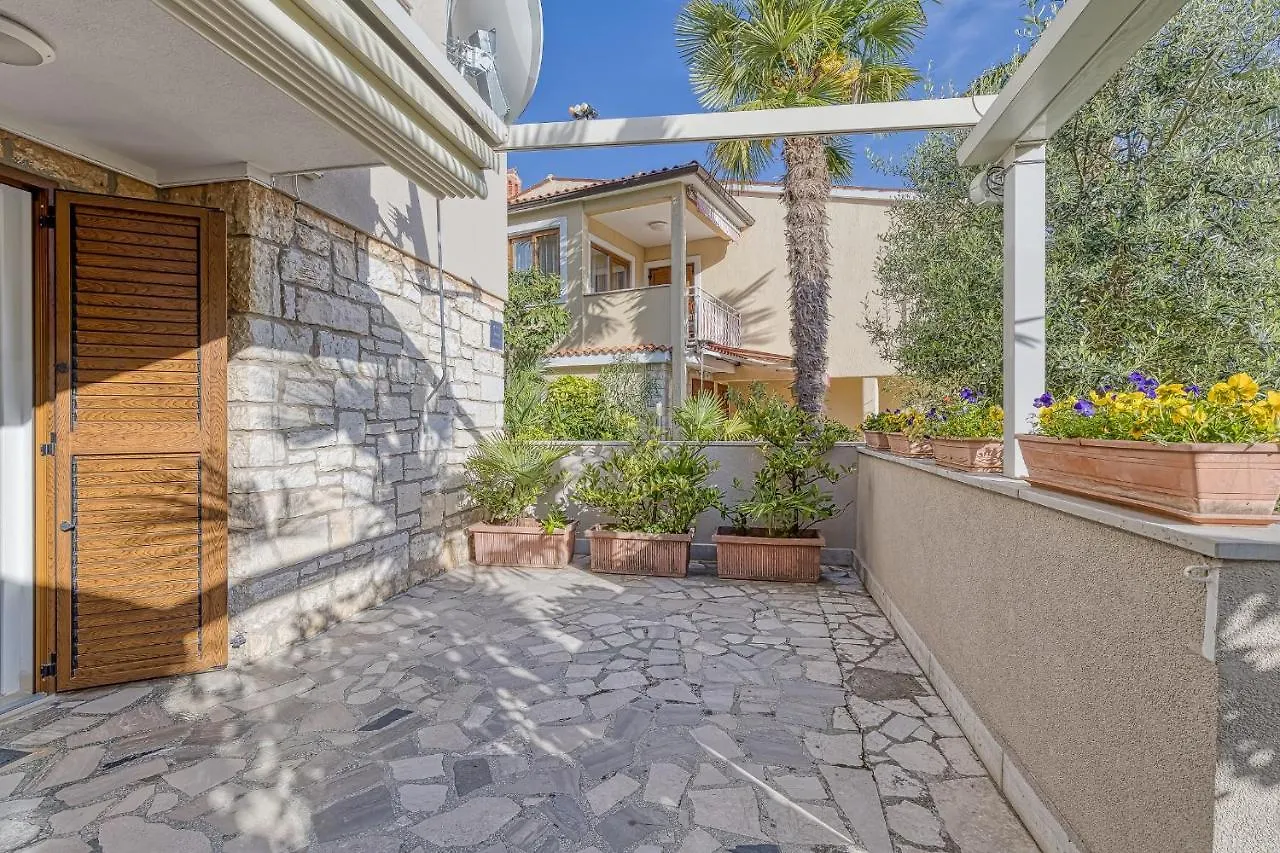 Apartments Pino Rovinj Guest house