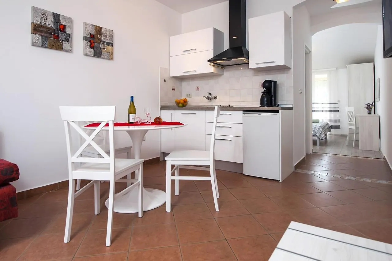 Apartments Pino Rovinj