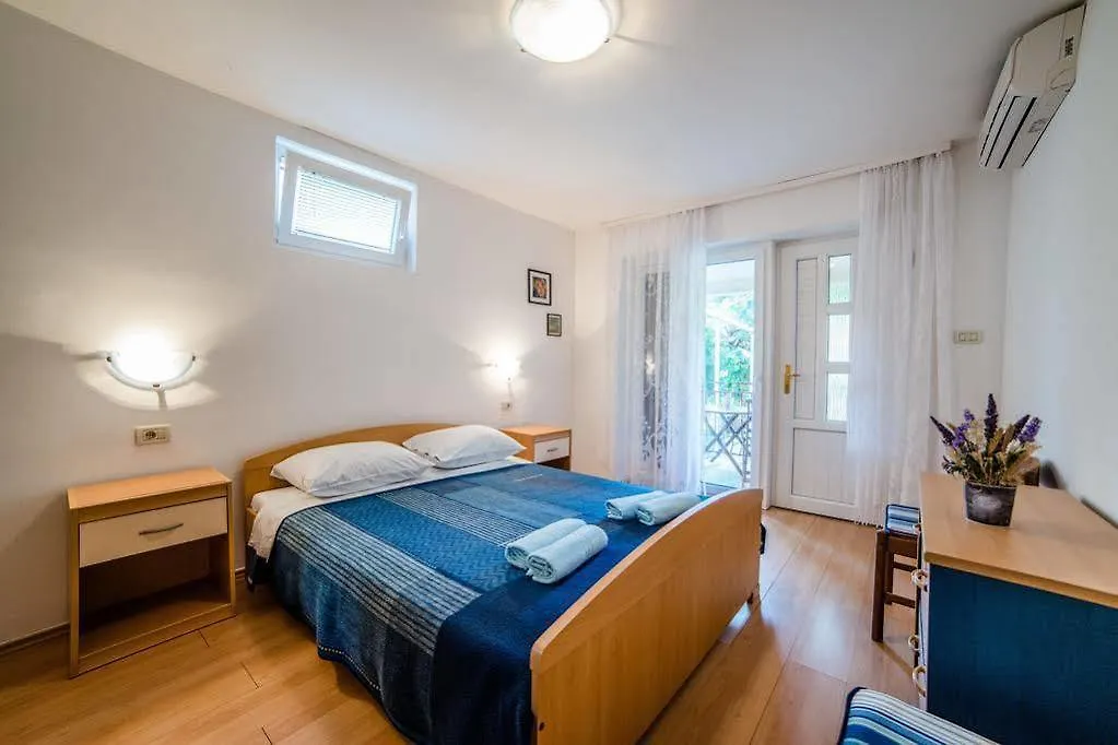 Guest house Apartments Pino Rovinj